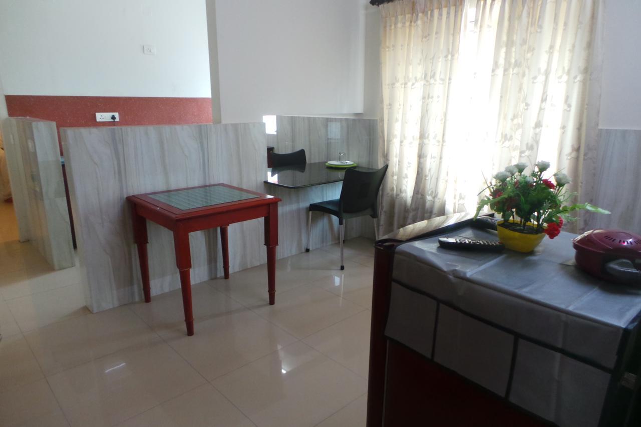 Plaza Residency Hotel Kozhikode Exterior foto